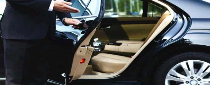 Luxury On Wheels: Experience the Best Car Service from Milwaukee to Chicago with Pharaohs Limousine Service